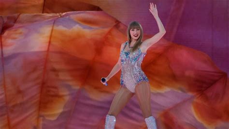 Taylor Swift will perform on May 30, 2024 at the new Estadio Santiago Bernabeu, in a highly anticipated concert of her 'The Eras Tour' that could directly affect Real Madrid 's schedule. 'The ...